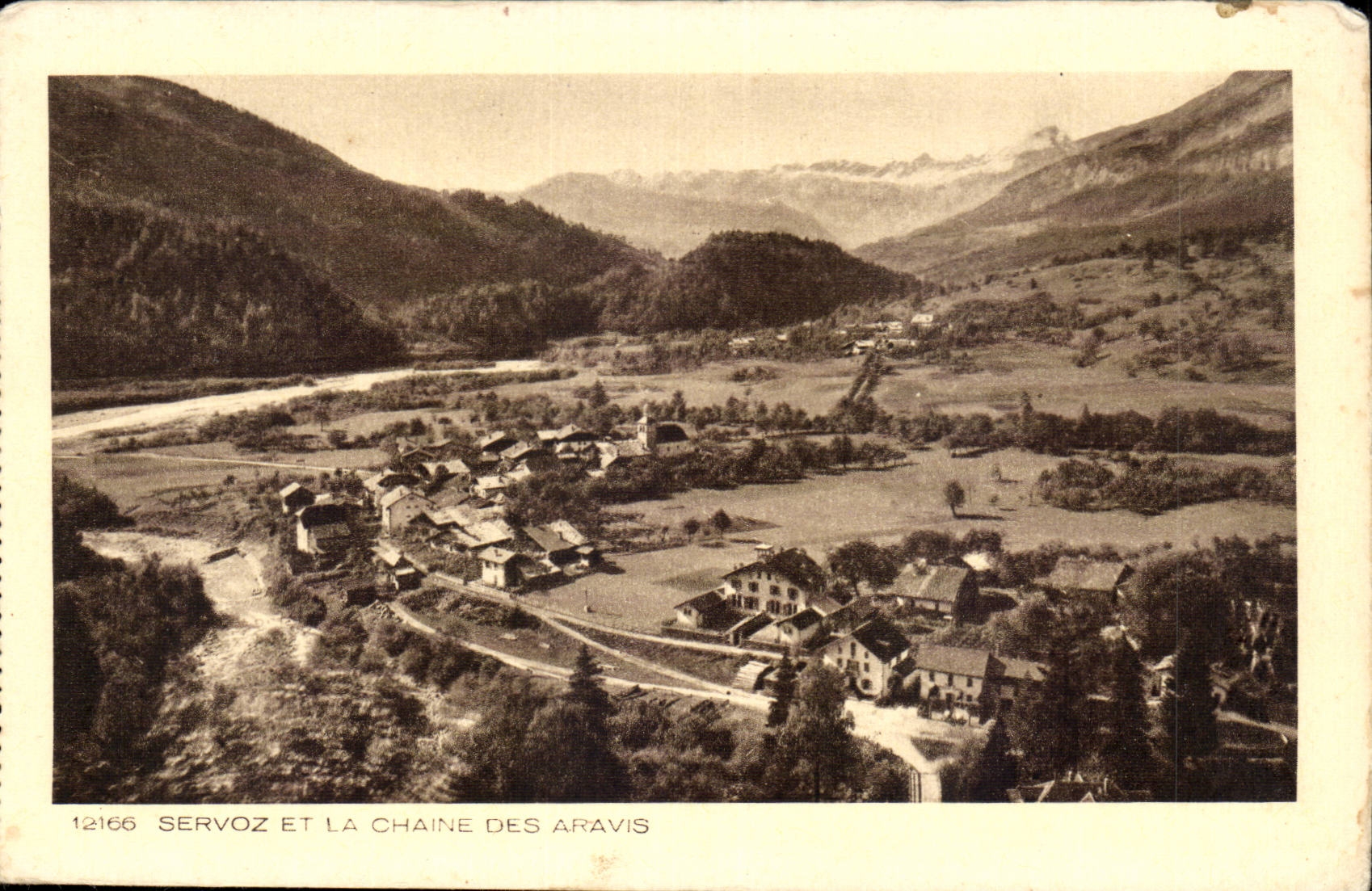 Servoz et la Chaîne des Aravis — vue panoramique — série 12166, édit. Braun & Cie, impr. Dornach