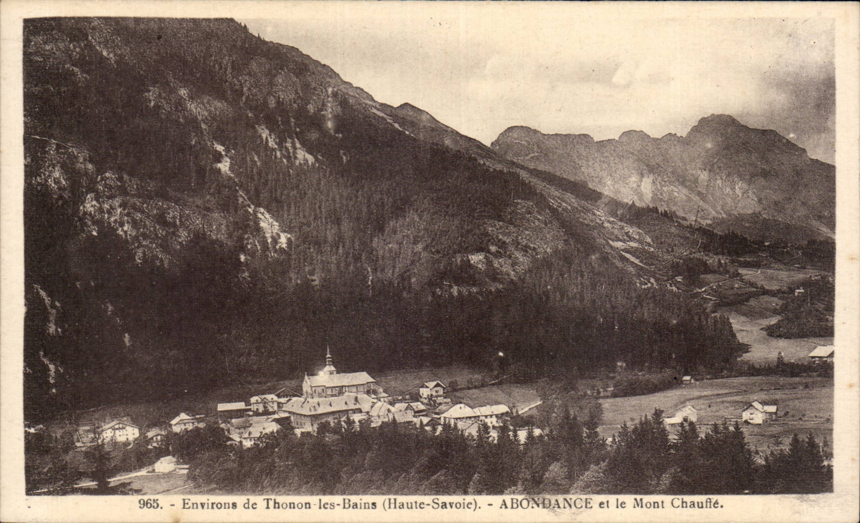 Abondance et le Mont Chauffé — Environs de Thonon-les-Bains (Haute-Savoie) — L. Peuraz, édit.