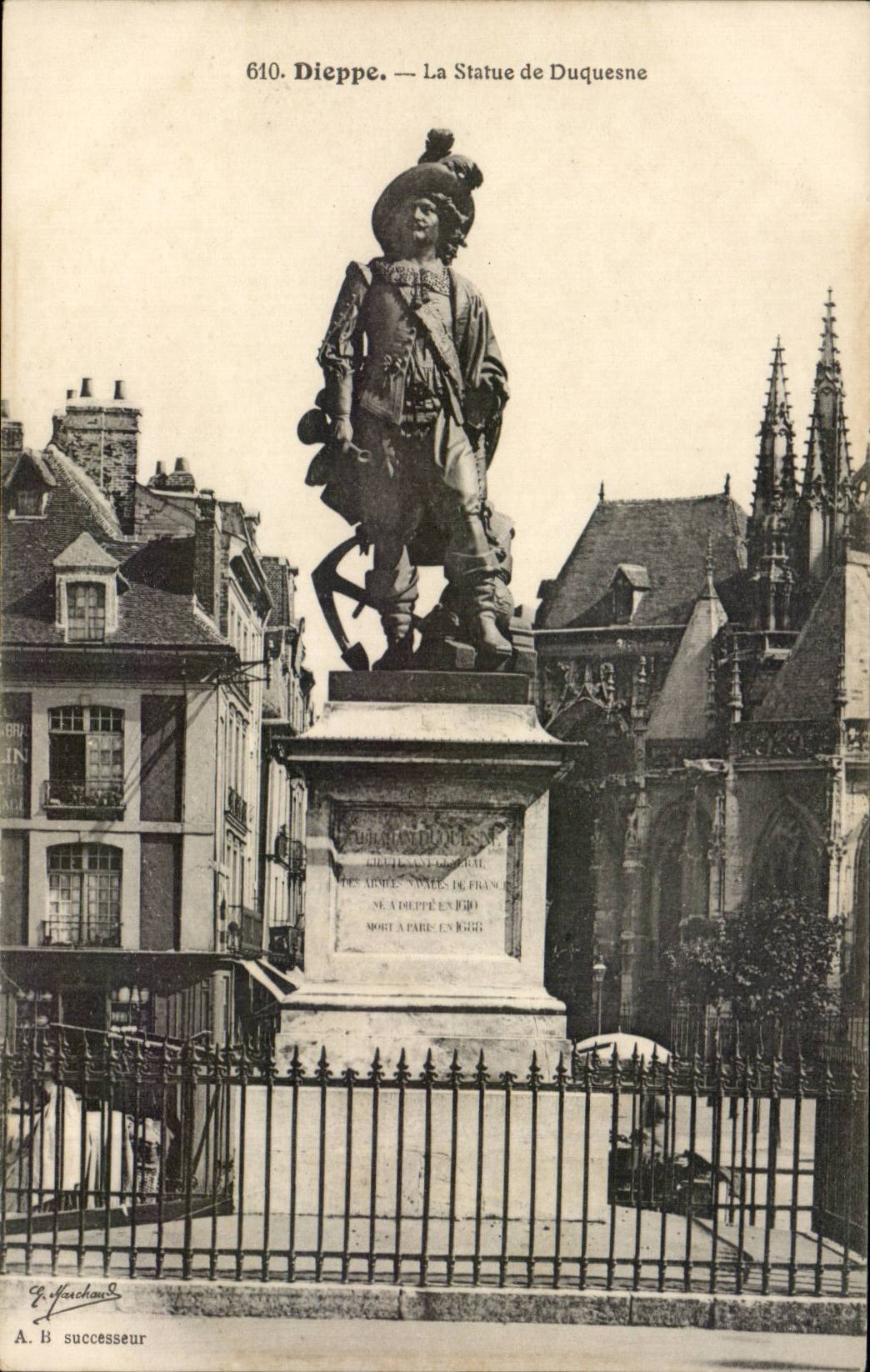 CPA Dieppe La statue de Duquesne