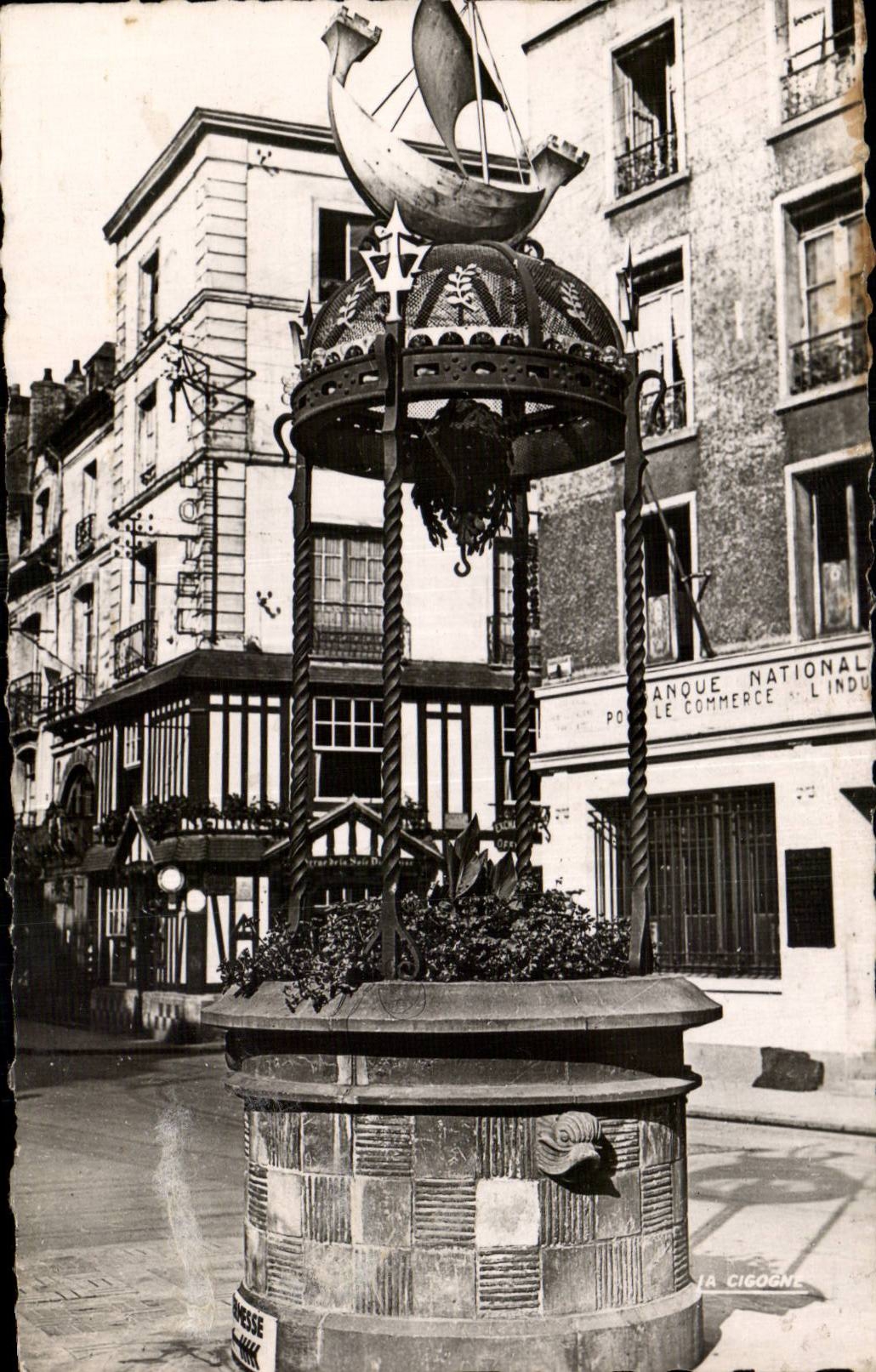 CPA Dieppe Le puits sale
