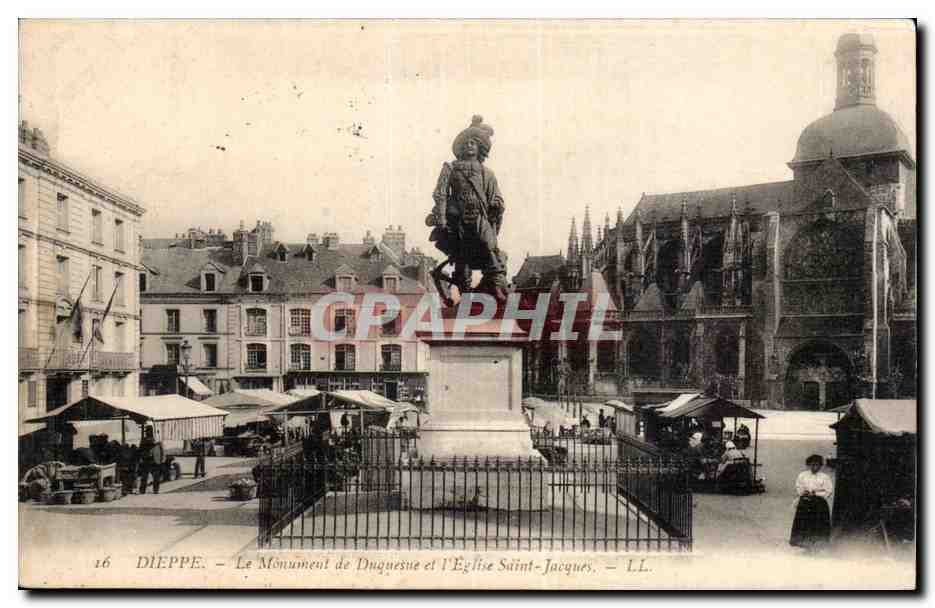 CPA Dieppe Le monument de Duquesne et l'eglise Saint Jacques