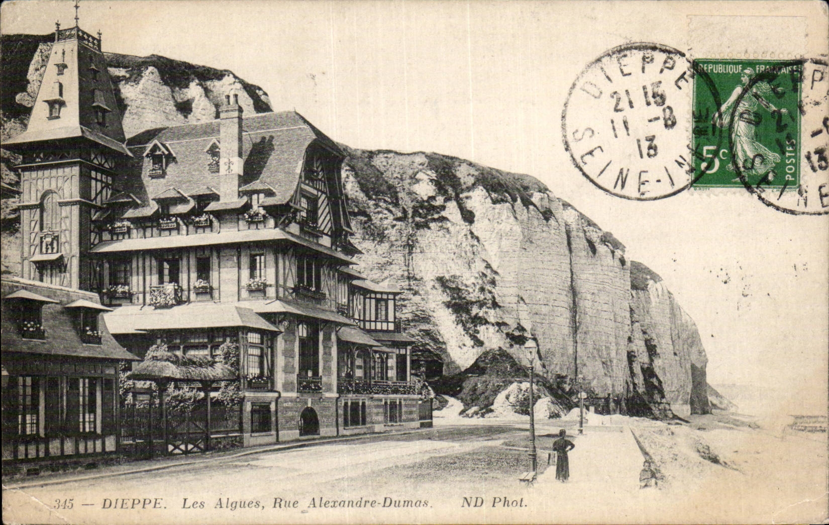 CPA Dieppe Les Algues Rue Alexandre Dumas