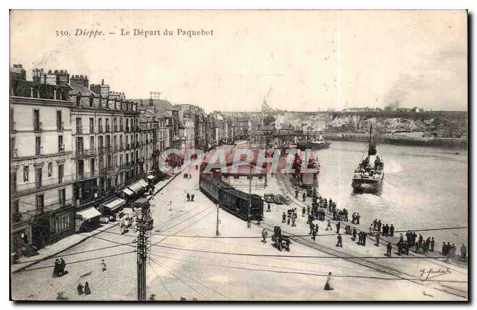 CPA Dieppe Le depart du paquebot Train 