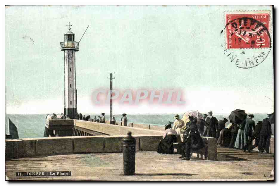CPA Dieppe Le phare Lighthouse