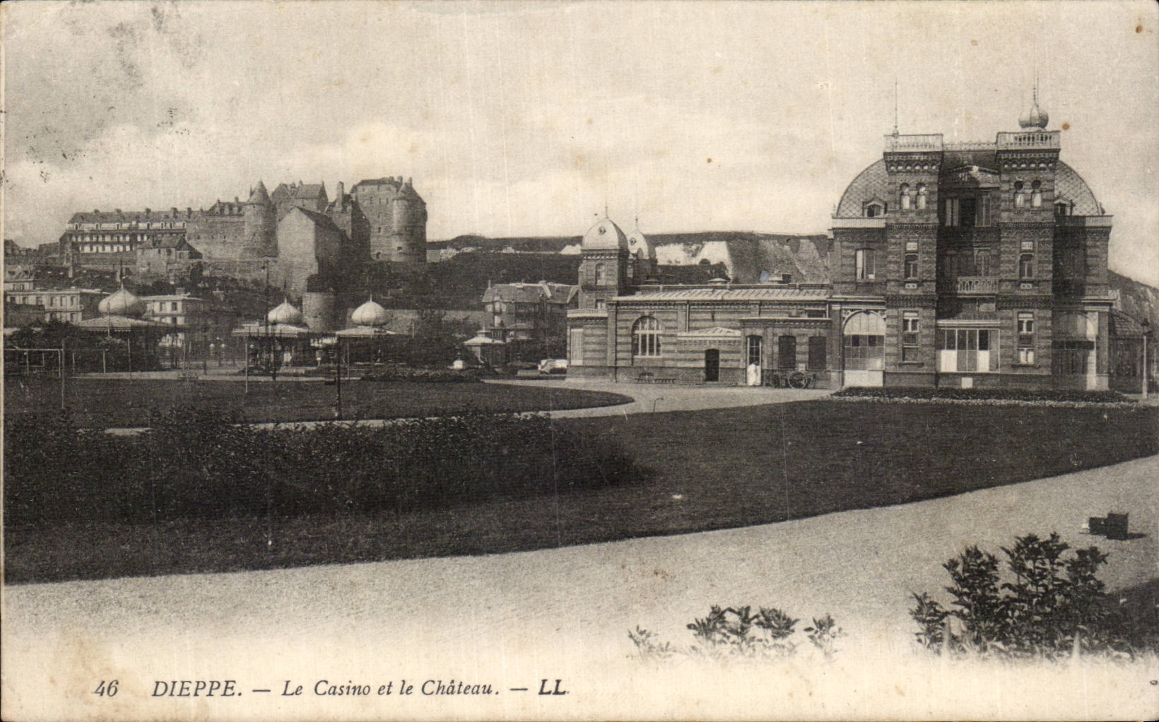 CPA Dieppe Le casino et le chateau