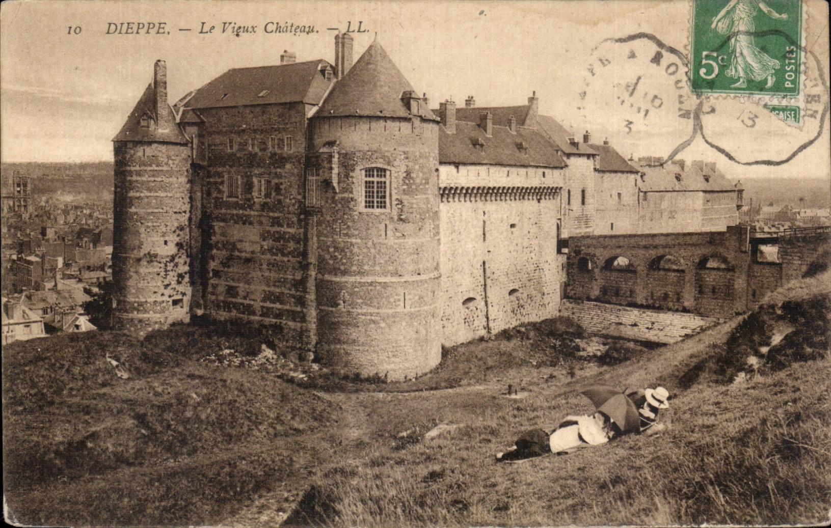 CPA Dieppe le vieux chateau
