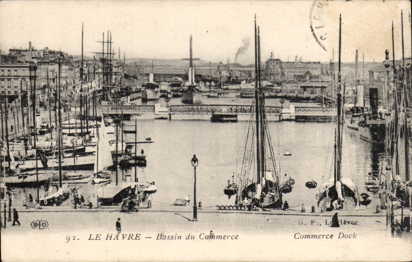 CPA Le Havre Bassin du commerce