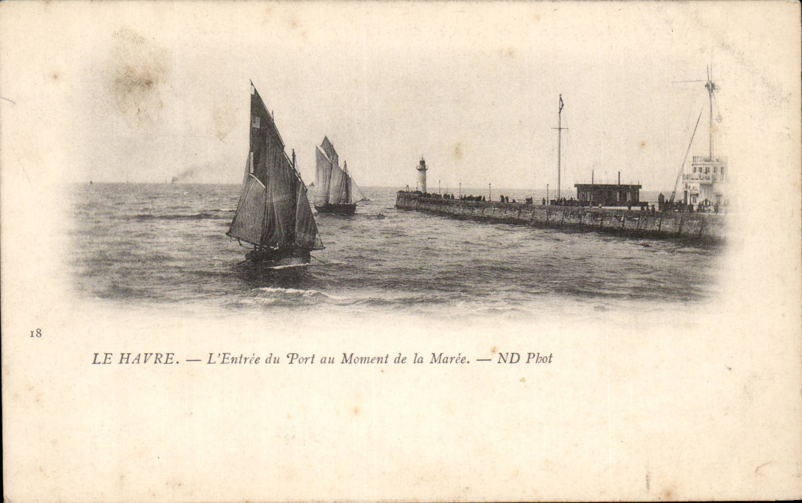 CPA Le Havre L'entree du port au moment de la maree