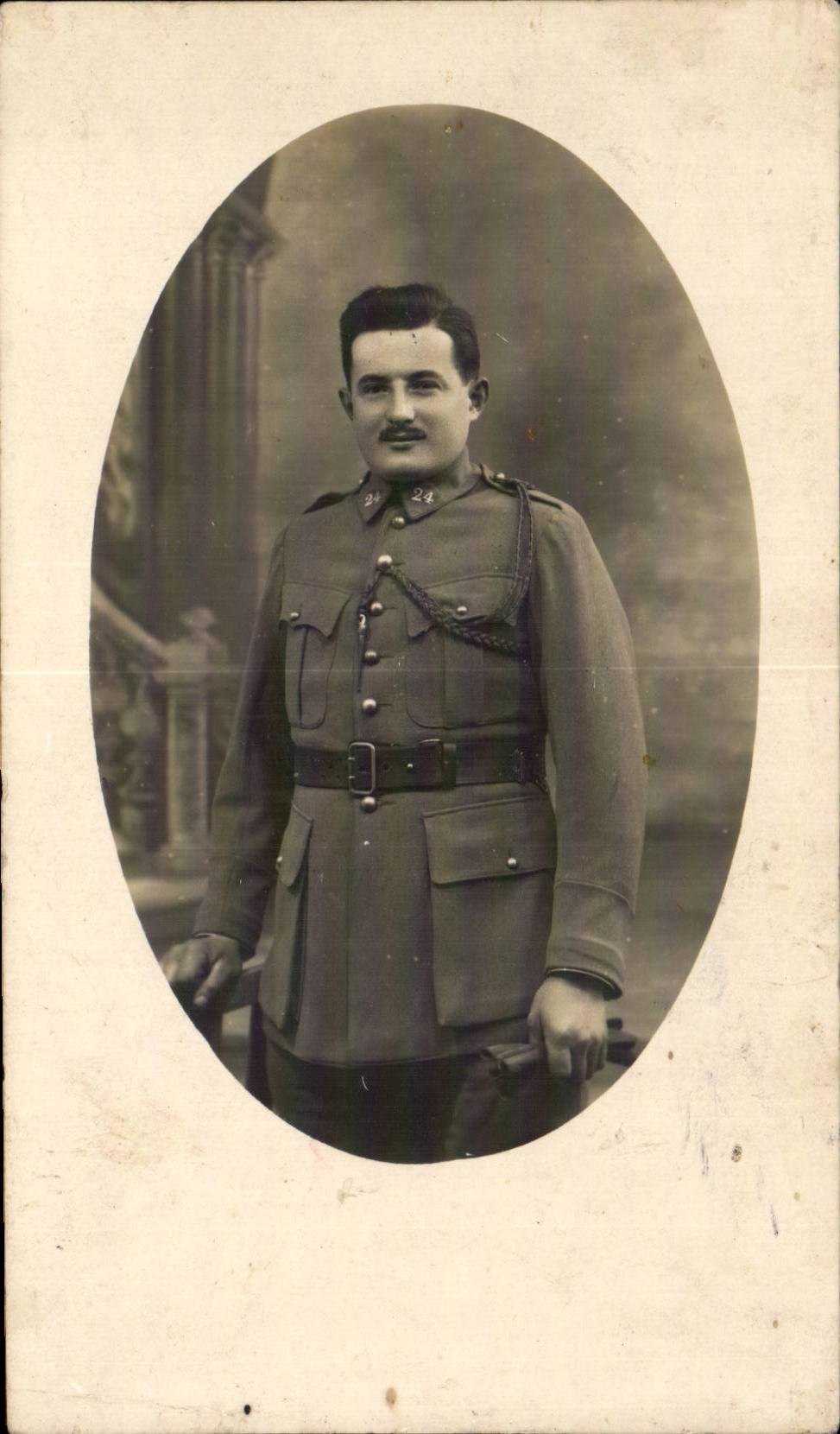 CARTE PHOTO Militaria Soldat poilu 