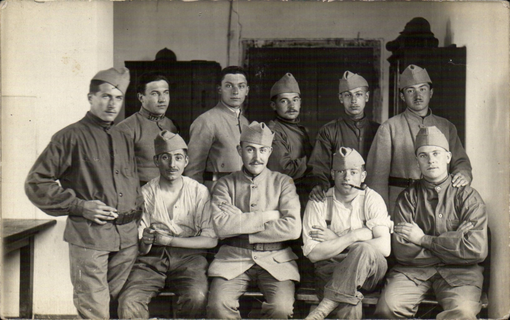 CARTE PHOTO Militaria Soldats