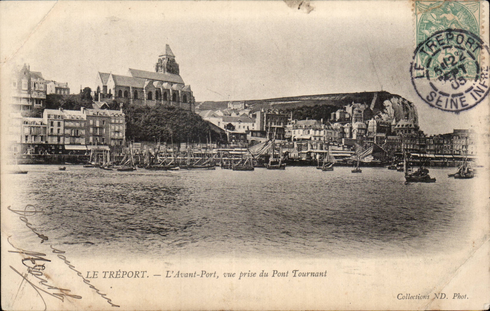 Le Treport - L'Avant Port vue prise du Pont Tournant - CPA