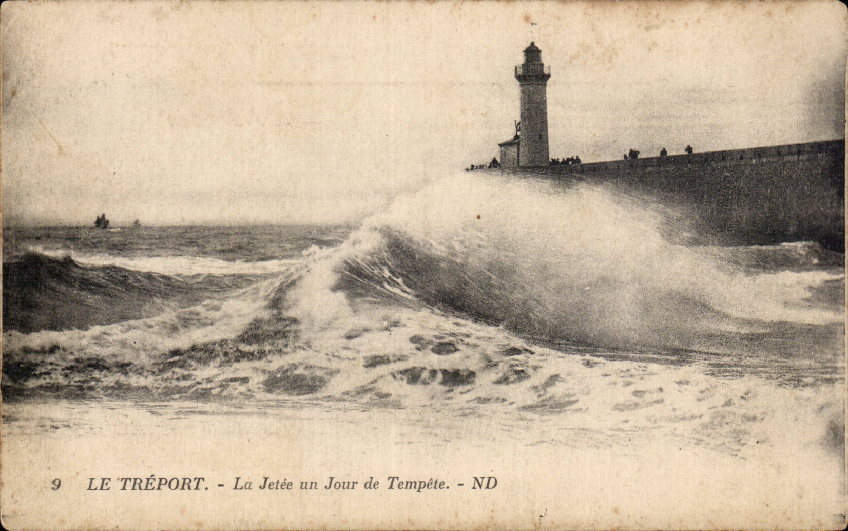 Le Tréport - La Jetée un Jour de Tempête - ND
