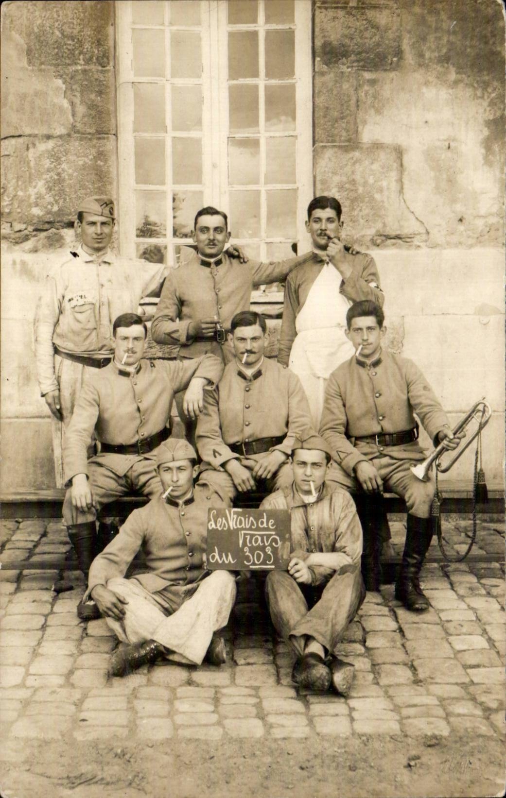 CARTE PHOTO Militaria Les vrais de vrais du 303