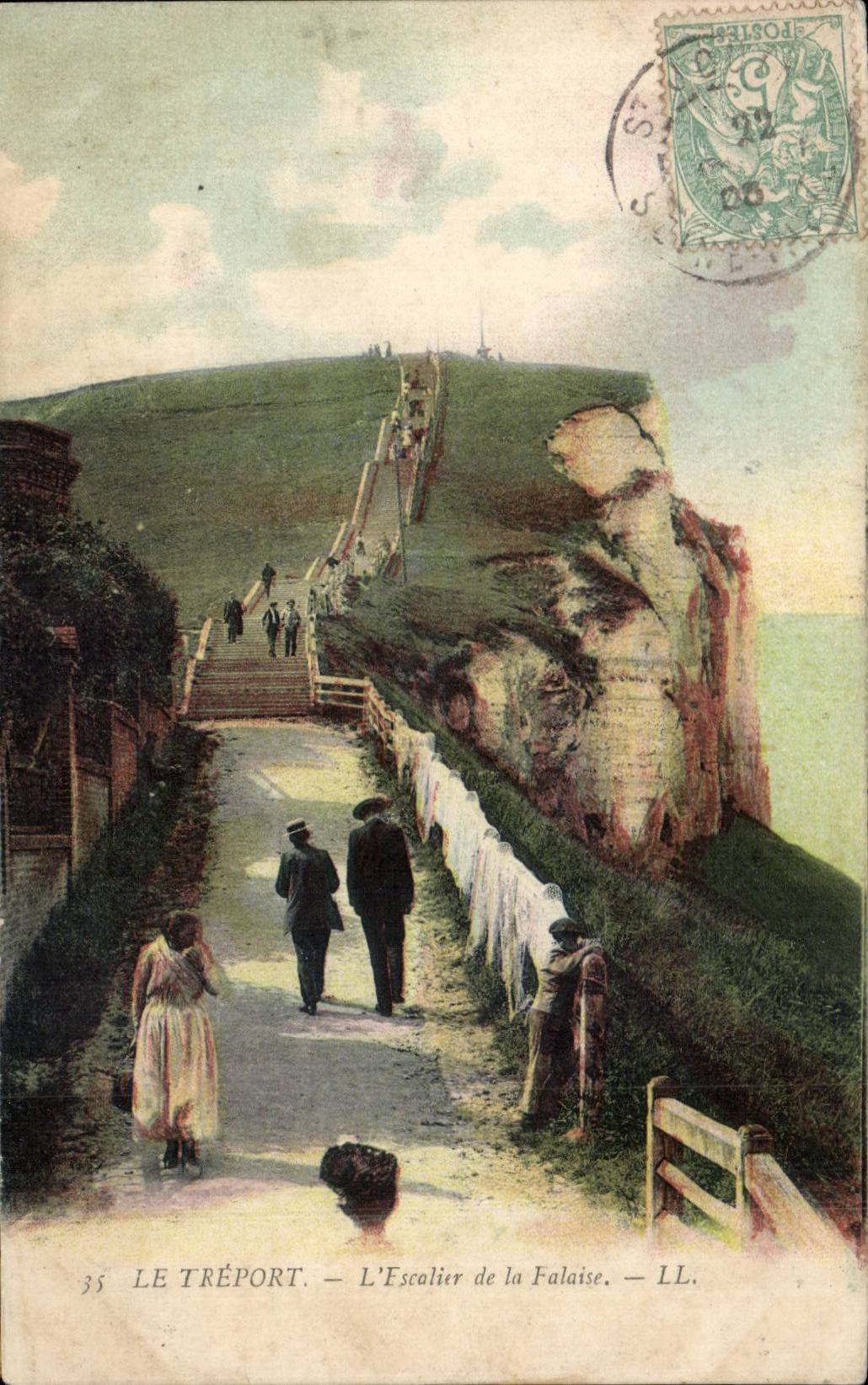 CPA Le Treport L'escalier de la falaise