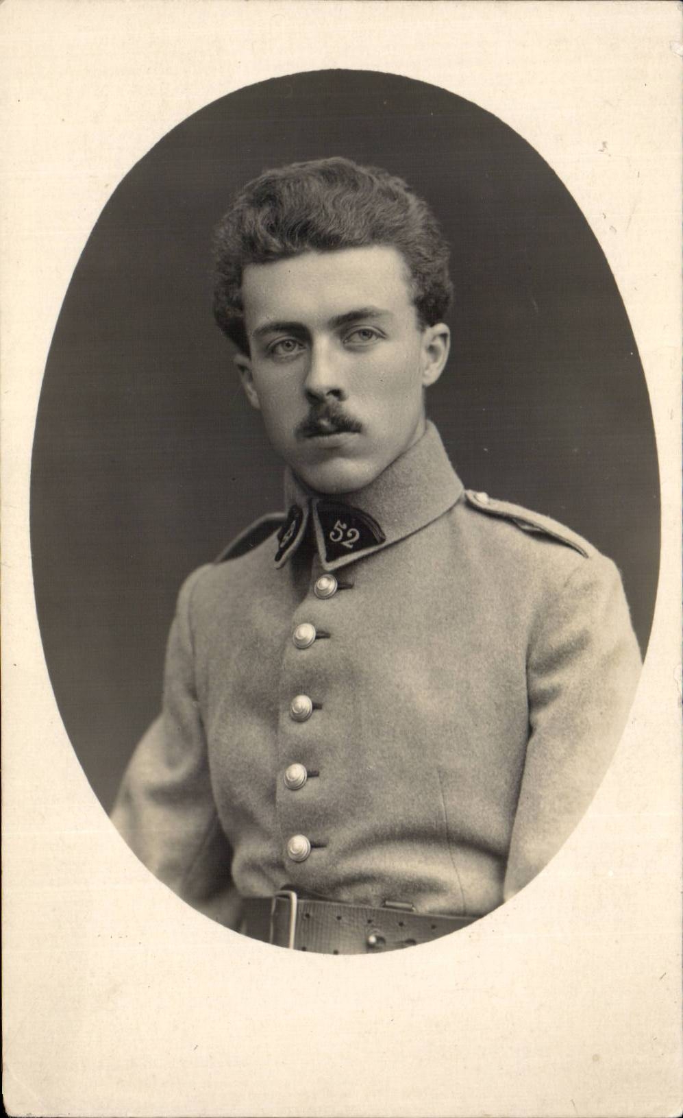 CPA CARTE PHOTO Militaria Soldat