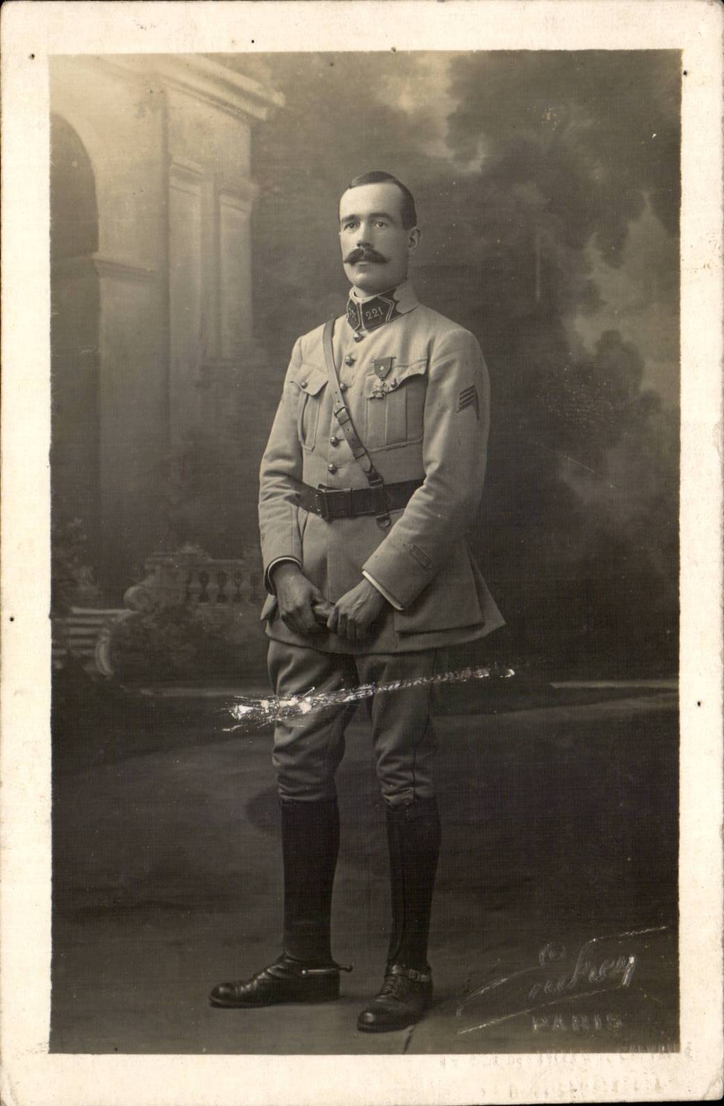 CPA CARTE PHOTO Militaria Soldat