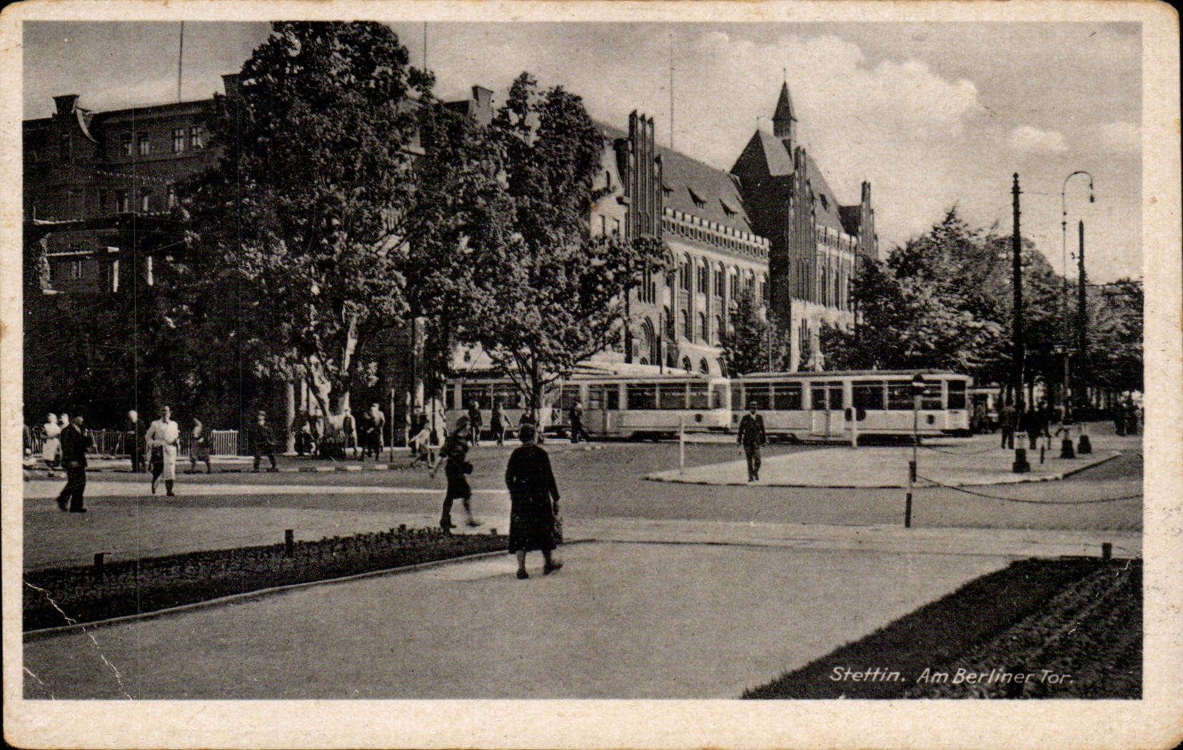 Stettin. Am Berliner Tor — vue de la place avec tramway et bâtiments — éditeur M. Hertzfeldt, Stettin