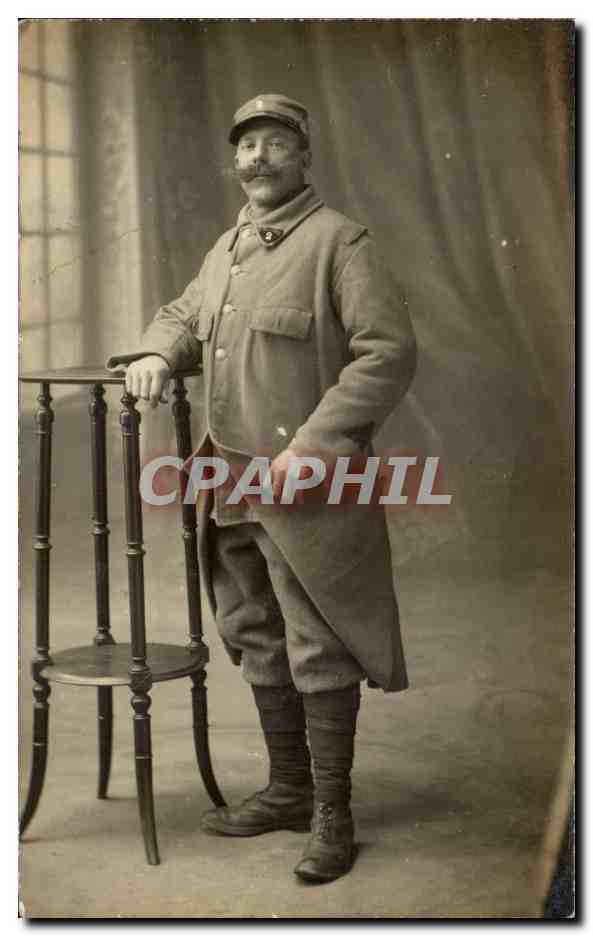 Soldat en uniforme — studio — éditeur inconnu