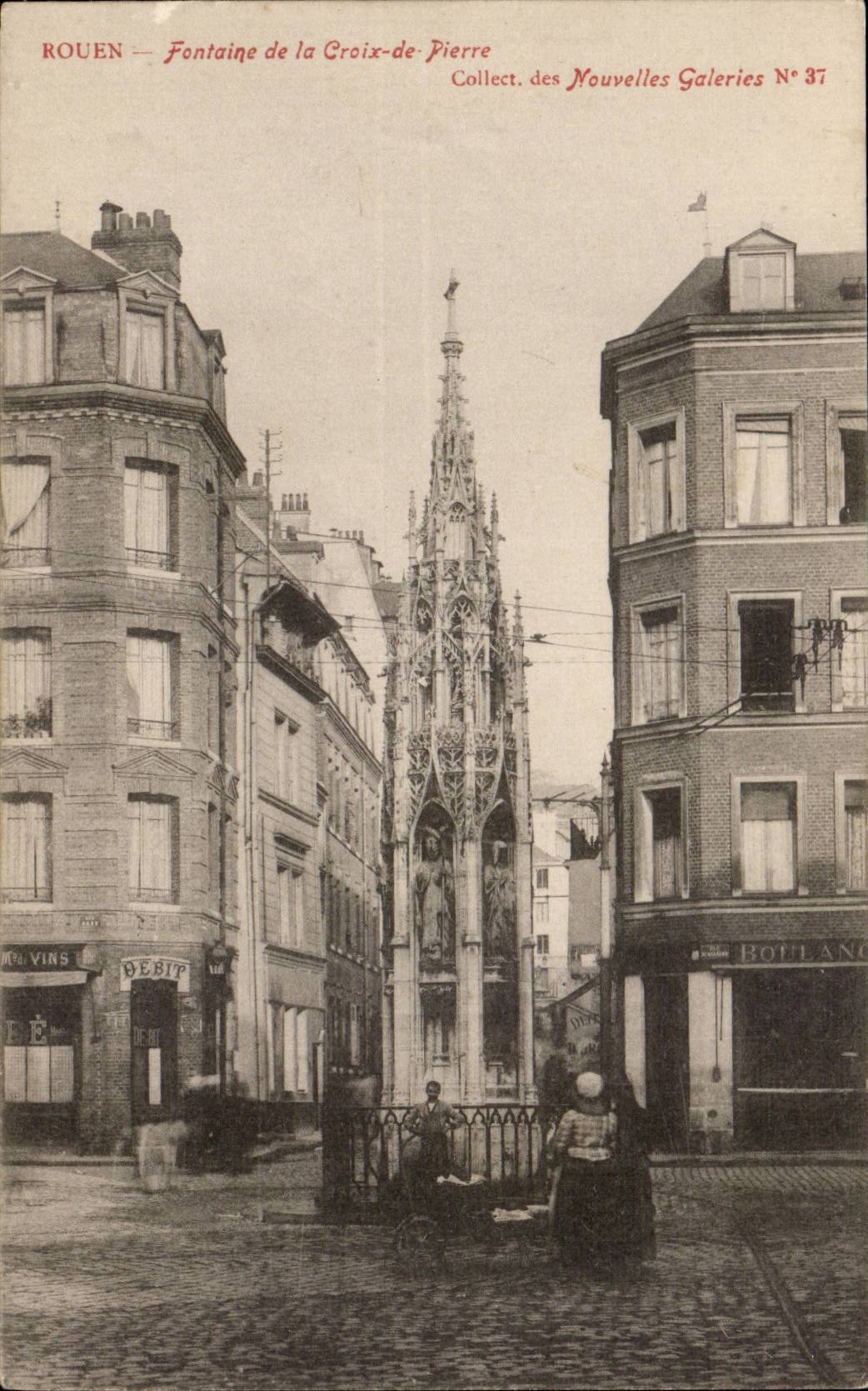 CPA Rouen Fontaine de la croix St Pierre 