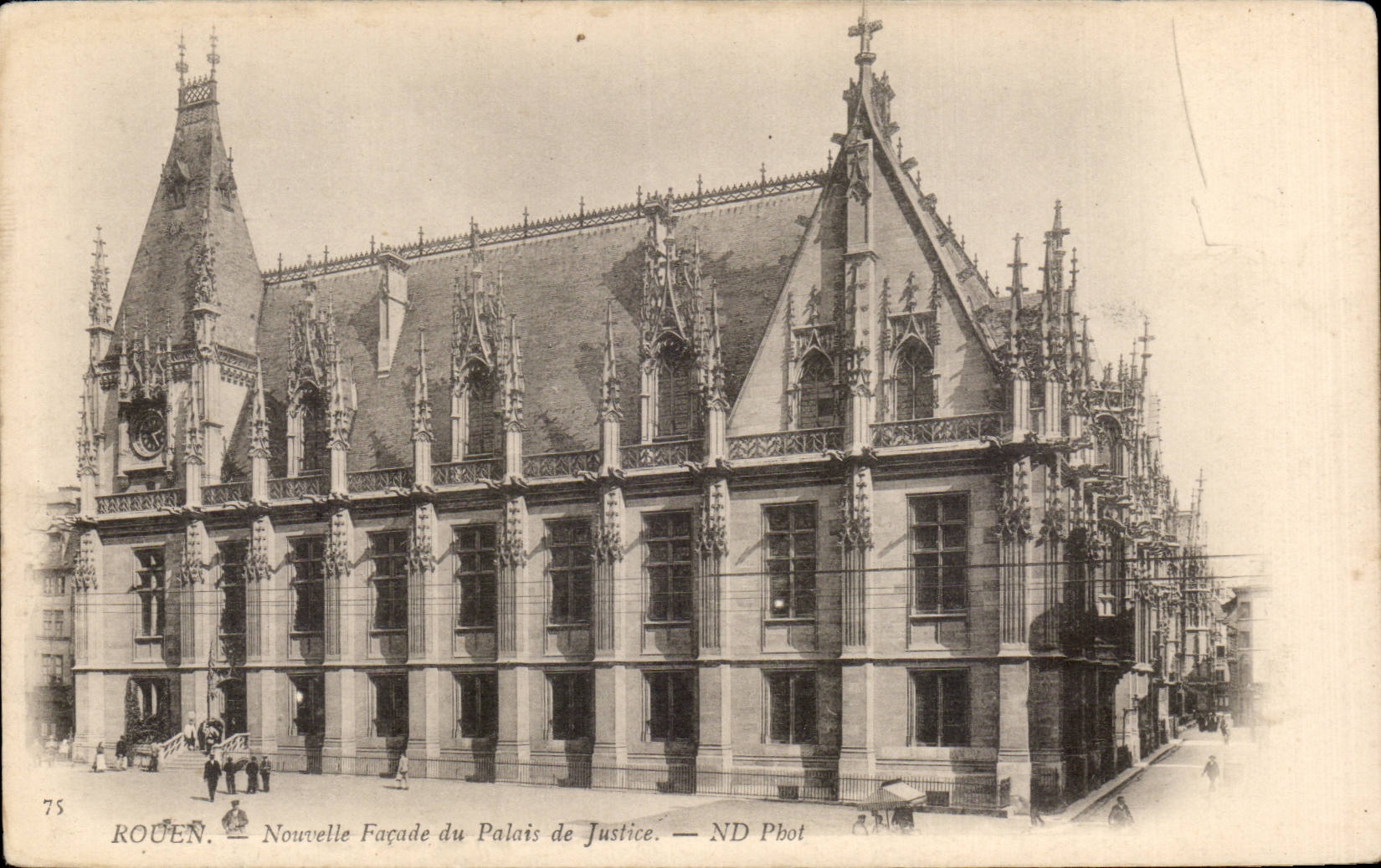 CPA Rouen Nouvelle facade du palais de justice