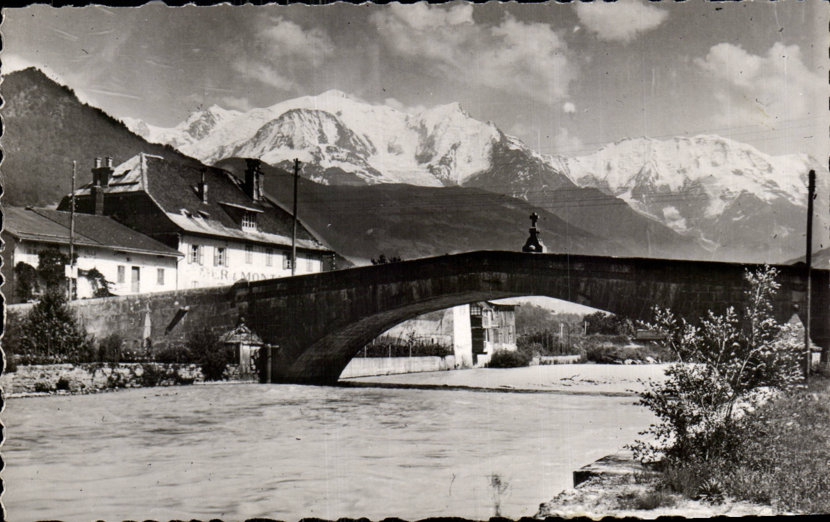 Pont de Saint-Martin-sur-Arve — Mont Blanc (4810 m) — Édition RUTAT