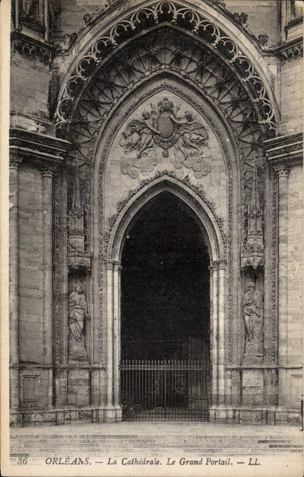 CPA Orleans La cathedrale Le grand portail