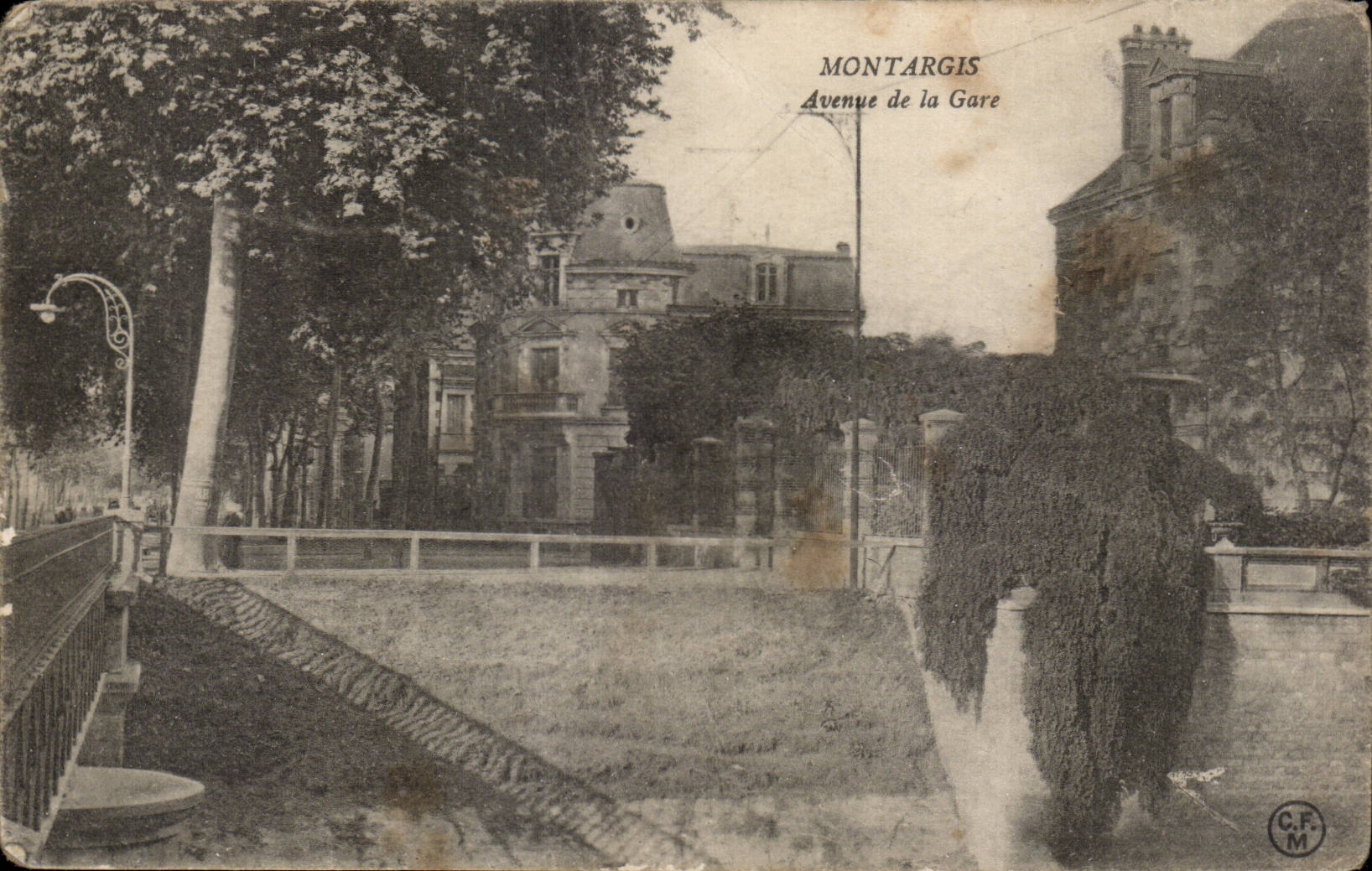 CPA Montargis Avenue de la gare