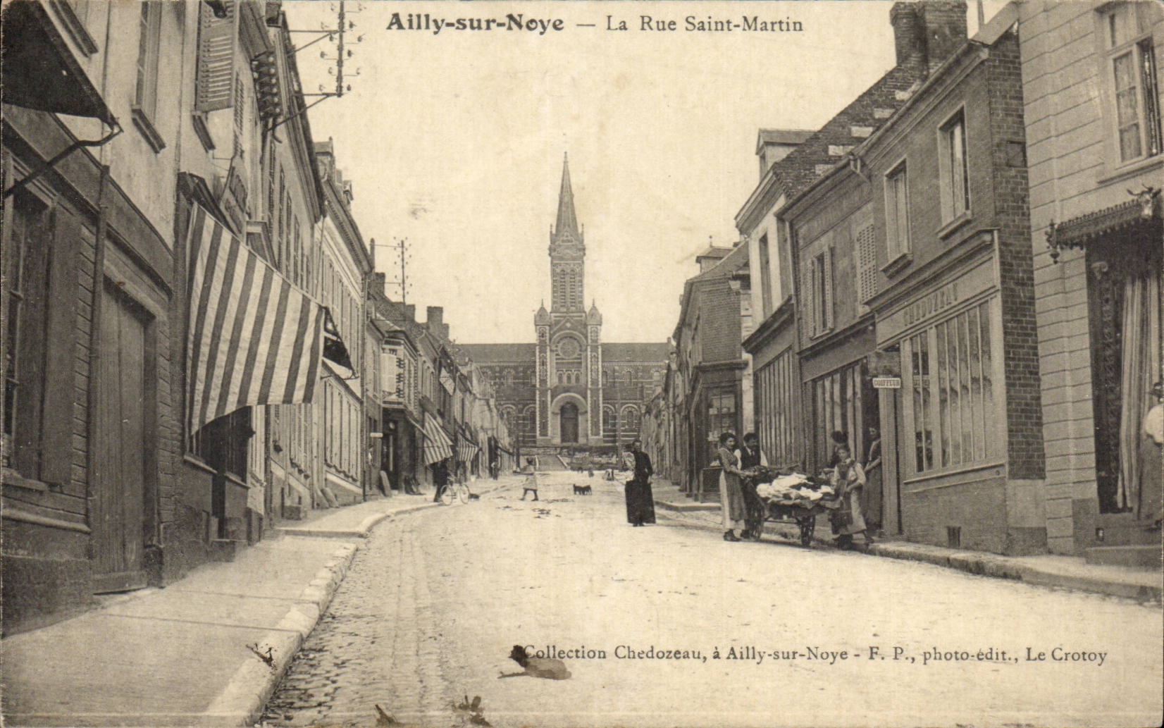CPA Ailly sur Noye La rue Saint Martin