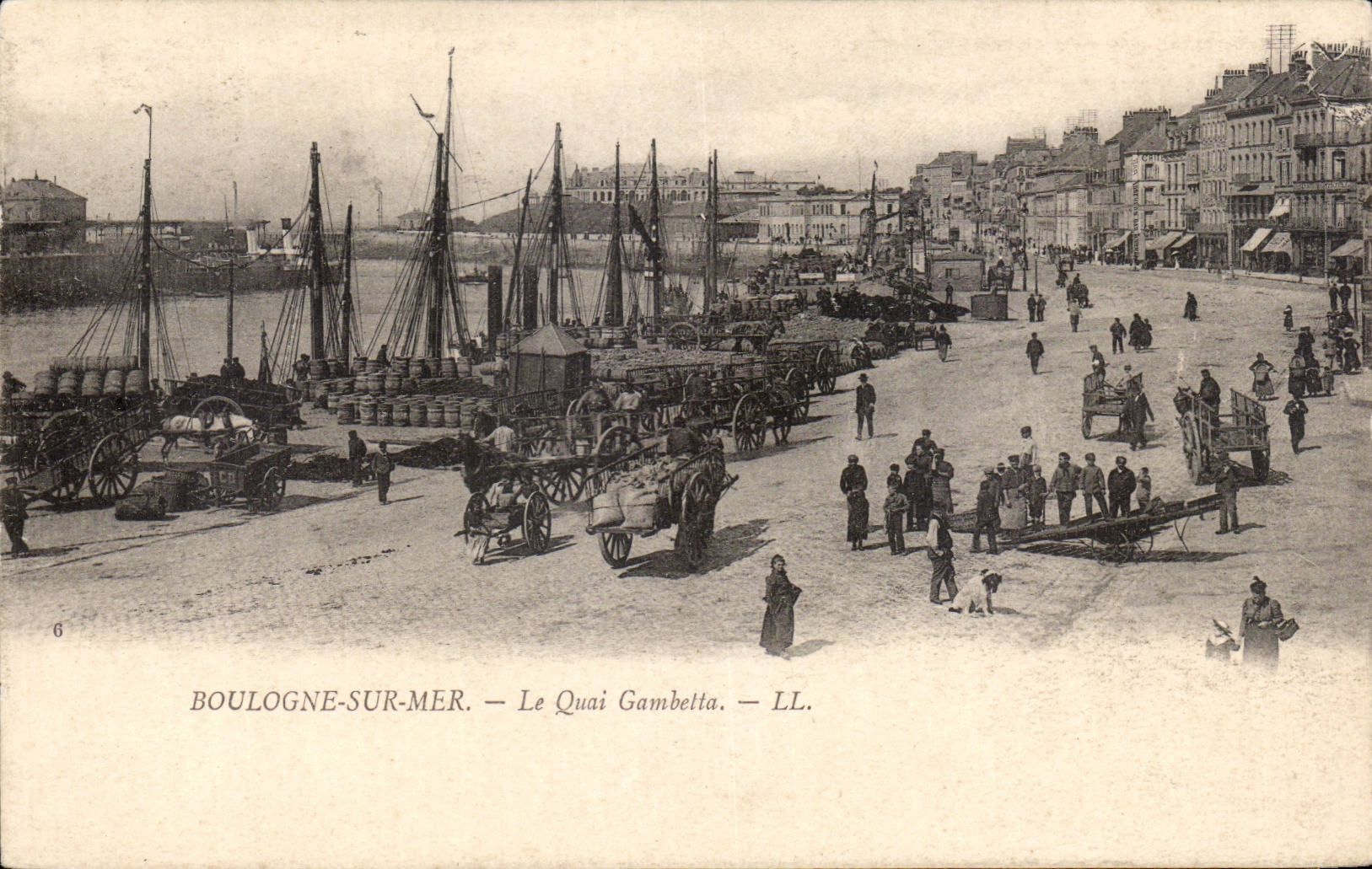 Boulogne-sur-Mer — Le Quai Gambetta — LL.
