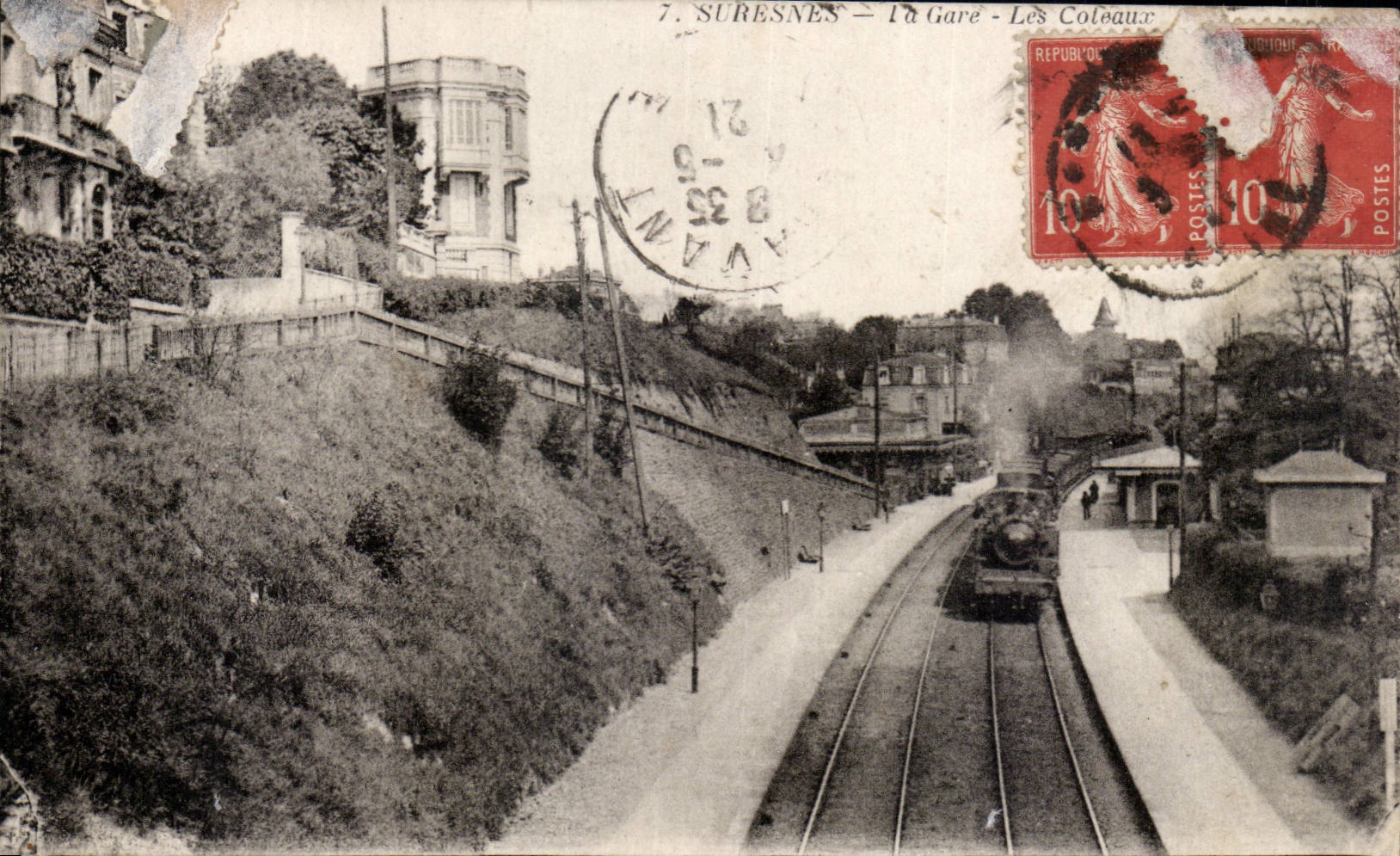 CPA Suresnes Train Gare Les coteaux