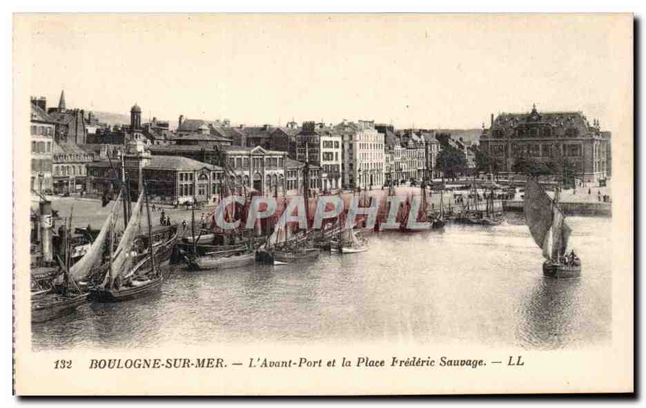 Boulogne-sur-Mer — Der Hafen und der Platz Frédéric Sauvage — LL
