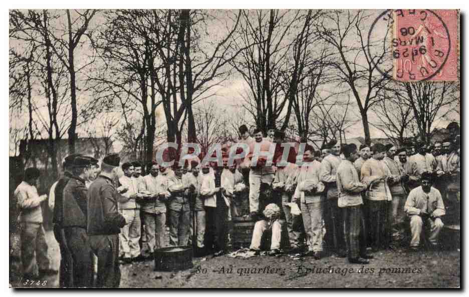 Militaria - Au Quartier - Epluchage des pommes Militaria - CPA 