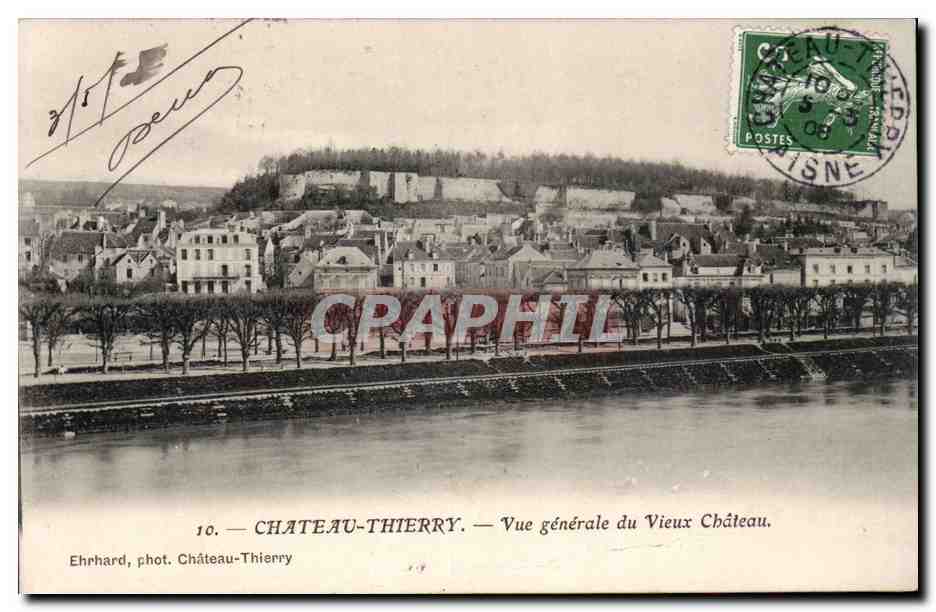 Château-Thierry — Vue générale du Vieux Château — Ehrhard, phot. Château-Thierry