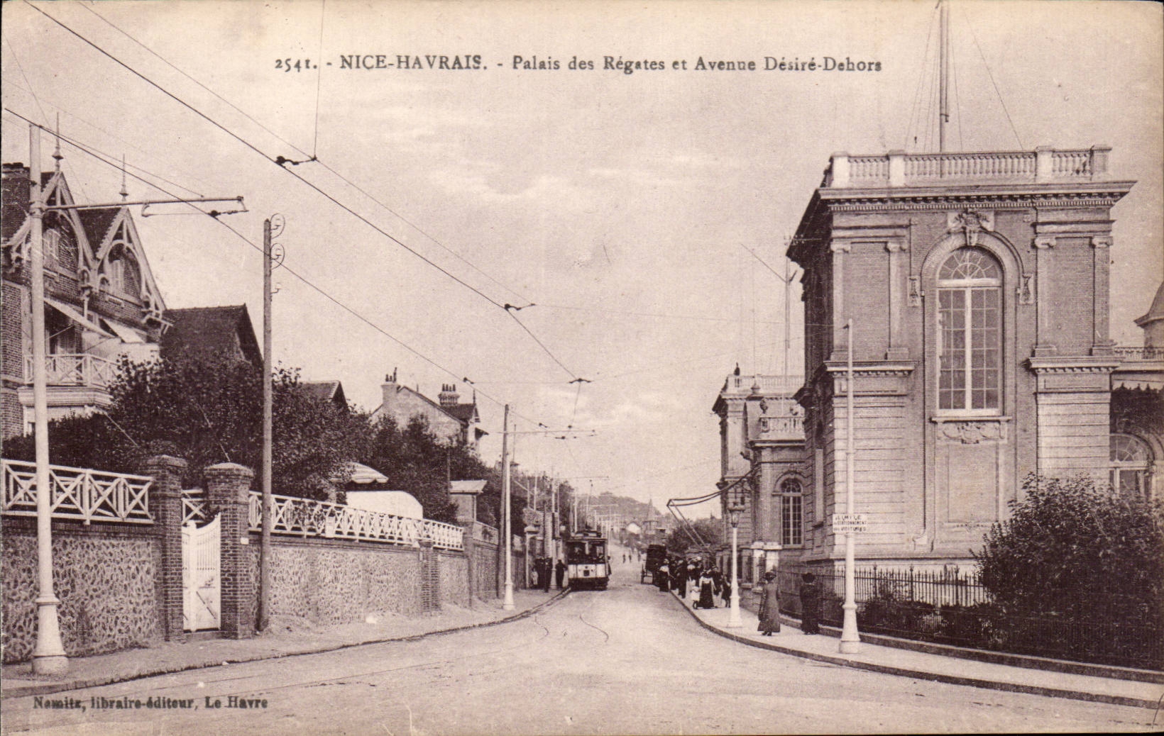 Nice Havrais - Palais des Regates et Avenue Desire Debors - CPA 