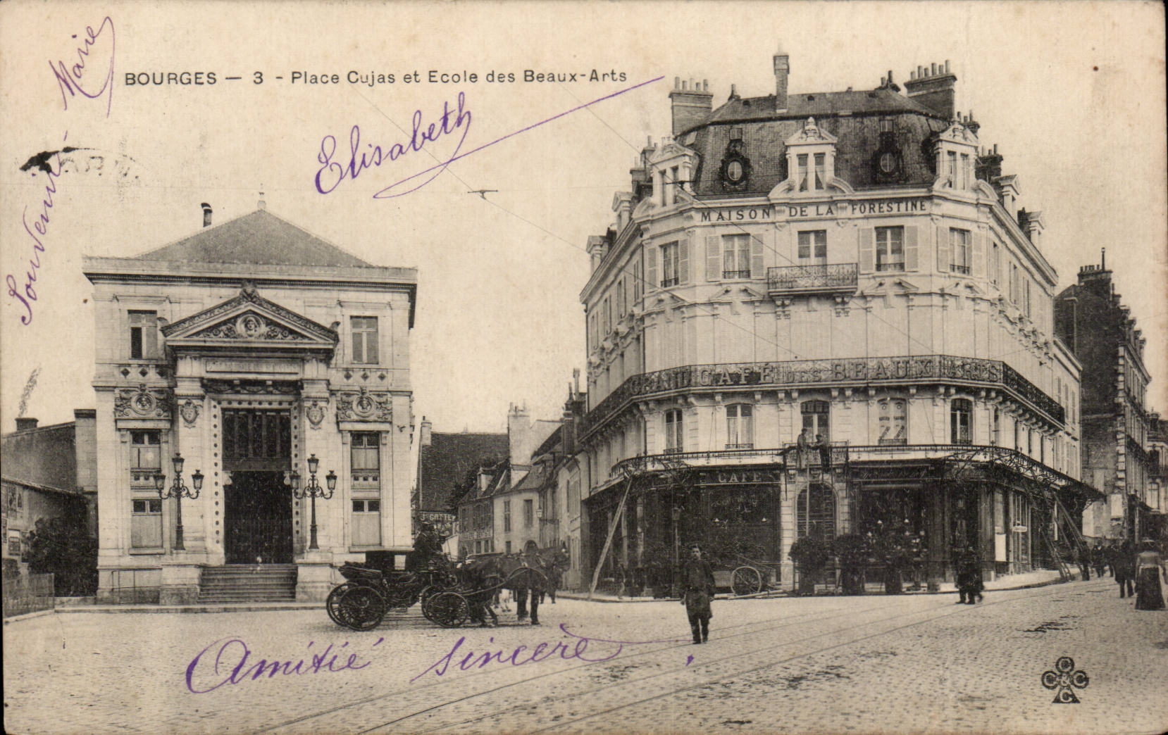 Bourges — Place Cuja et École des Beaux-Arts — Maison de la Forestine
