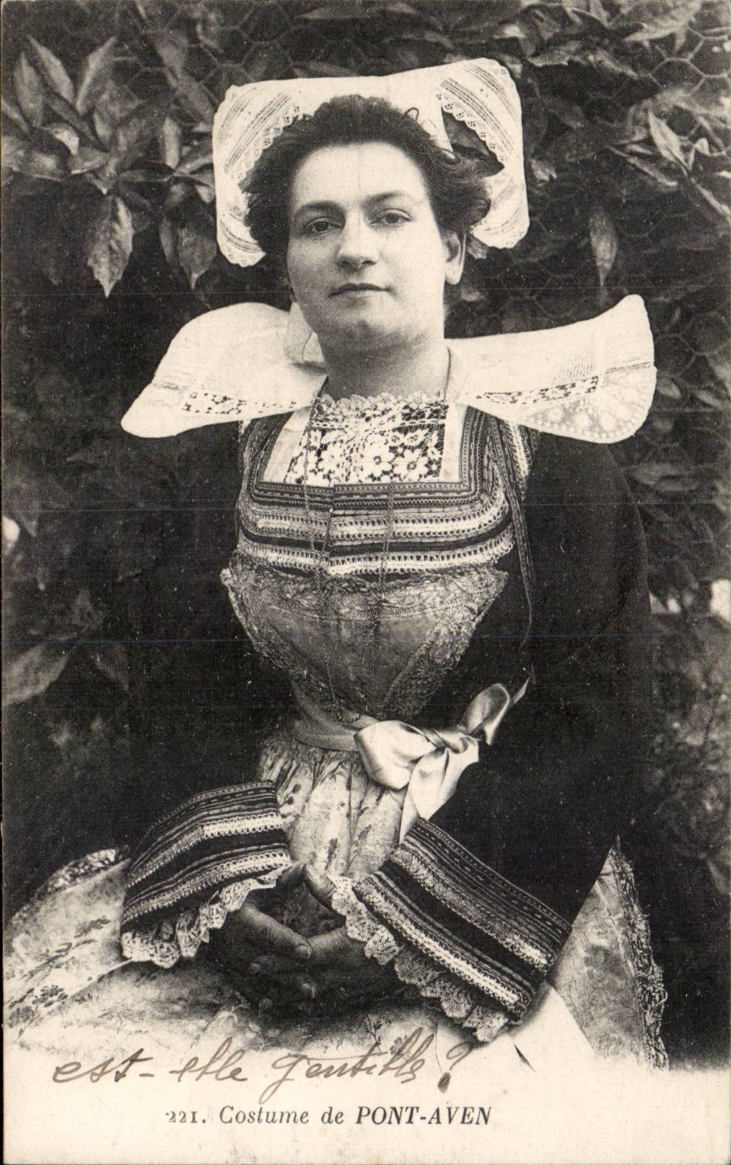 Folklore - Costumes de Pont Aven - CPA 