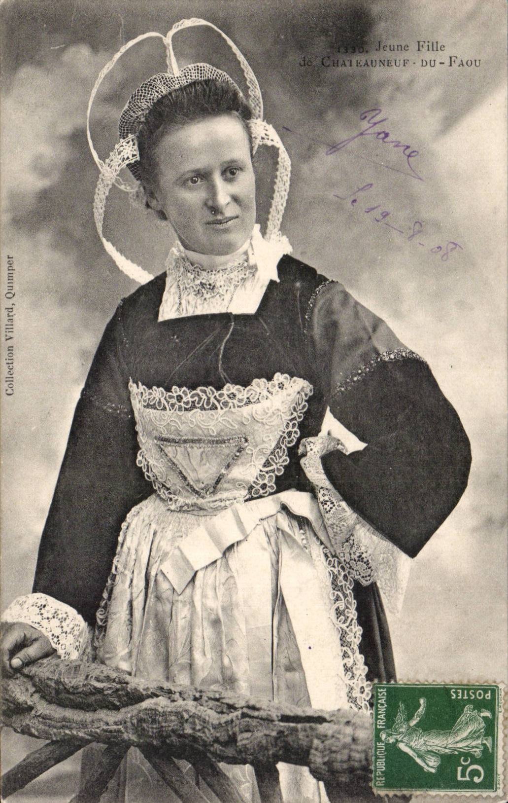 Folklore - Costumes - Jeune Fille - Chateauneuf du Faou - CPA 