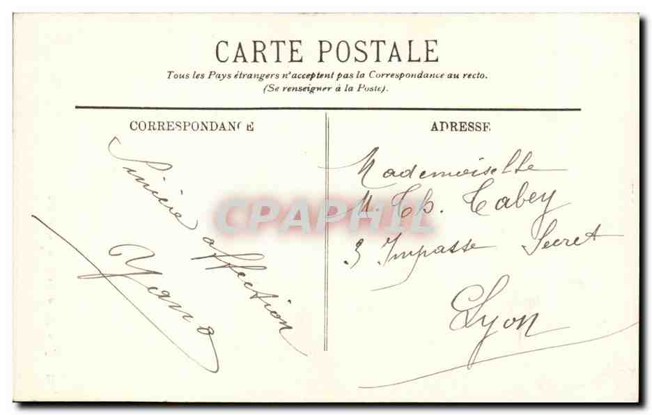 CPA Folklore Costume Type breton Jeune fille de Concarneau — Verso