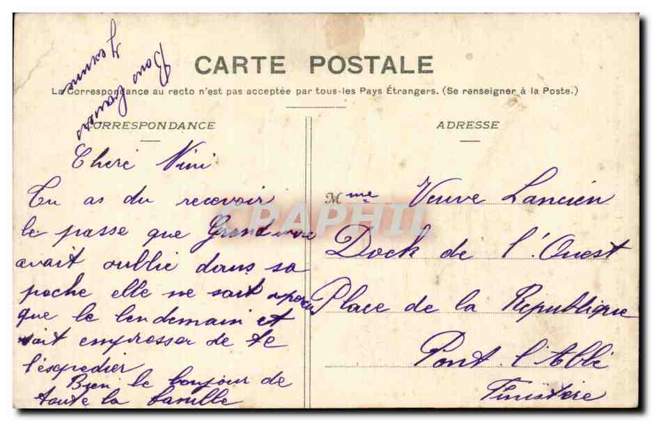 CPA Folklore Costume Jeune fille de Baud Le grand costume de fete — Verso