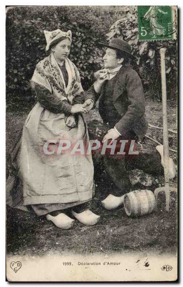 CPA Folklore Costume Declaration d'amour Auvergne
