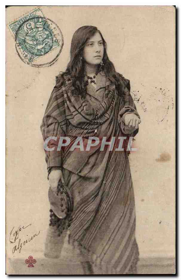 CPA Folklore Costume Femme