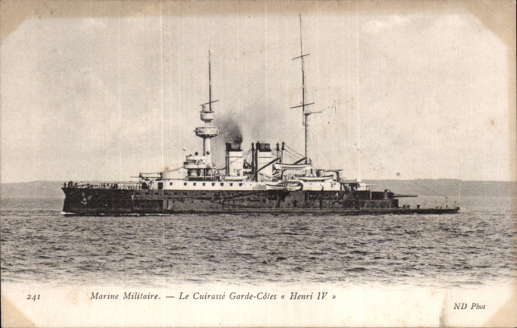 CPA Marine militaire Le cuirasse Garde Cotes Henri IV