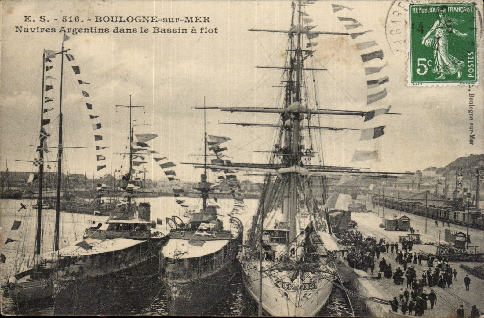 CPA Boulogne sur Mer Navires argentins dans le bassin a flot Argentine Argentina