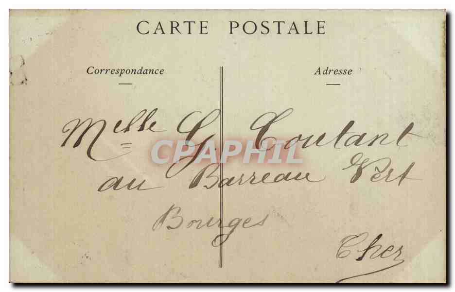 PARIS-MONDAIN — Nos Élégantes au Bois — Yronne ND Phot — Reverso