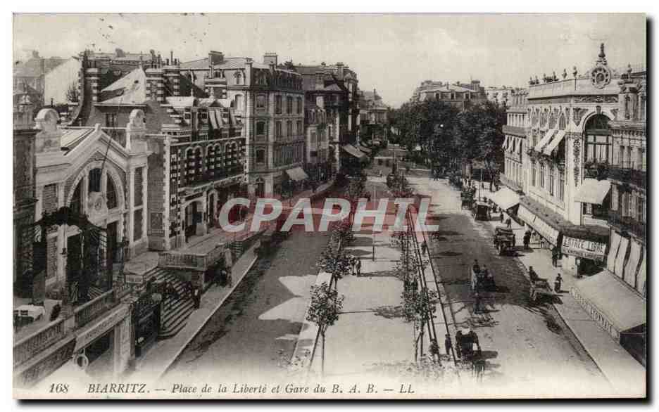 CPA Biarritz Place de la liberte et gare du BAB