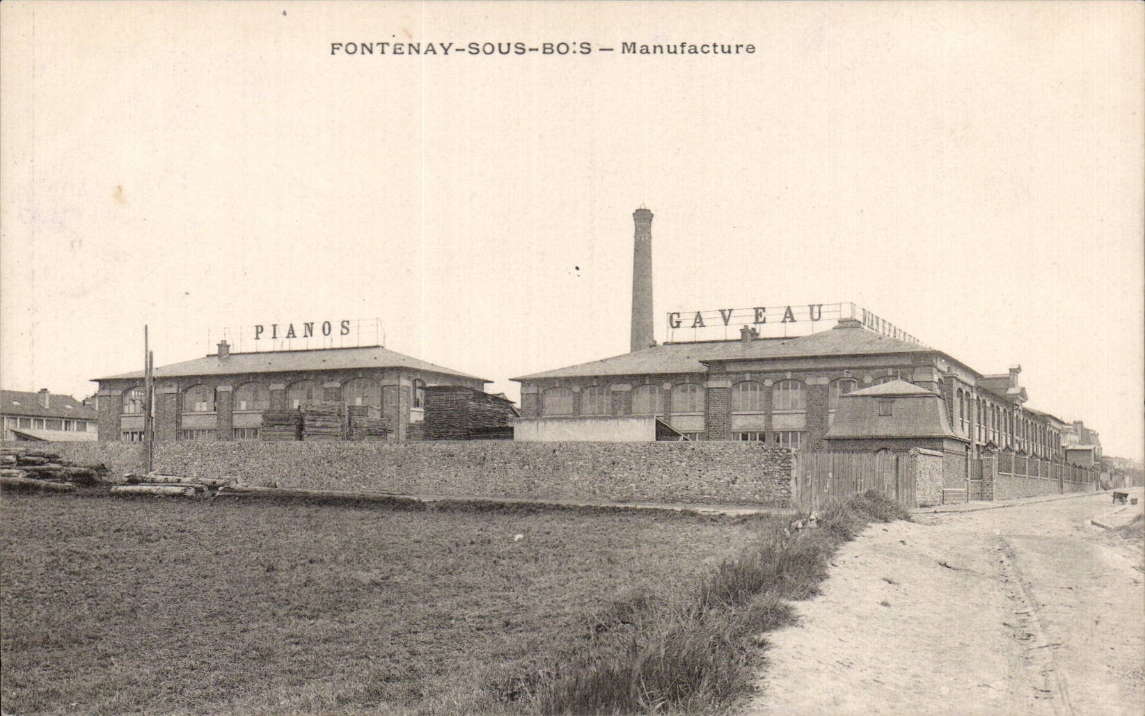 CPA Fontenay sous Bois Manufacture Pianos Gaveau Piano Musique