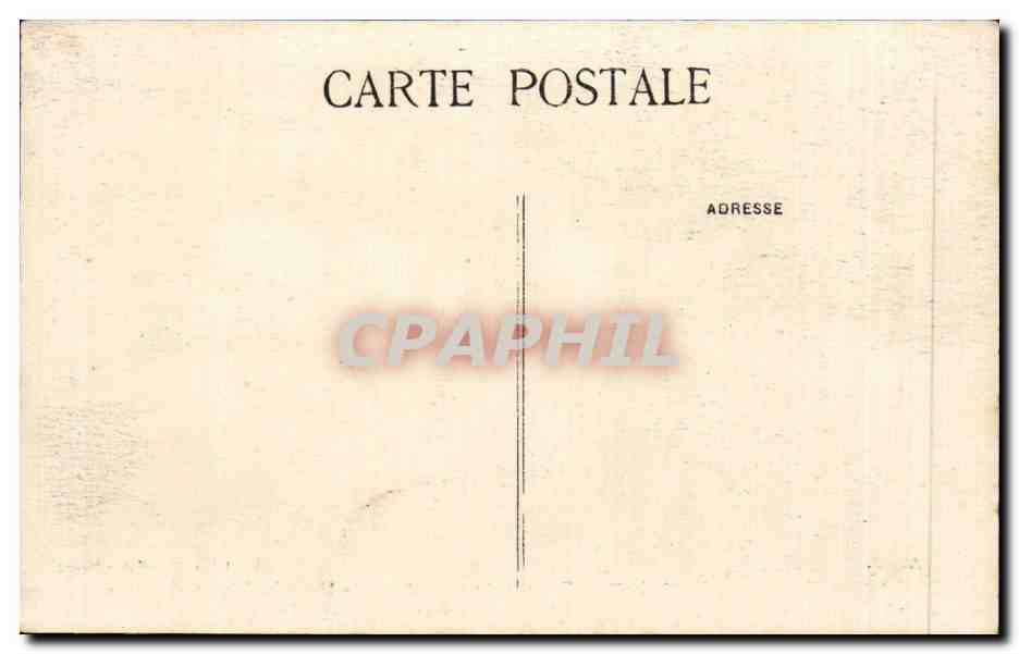 Meung-sur-Loire (Loiret) — Zucht von Petit-Aunay — Ein Teil der Poussinières (für 2.000 Küken) und zwei Kohle-Futterstellen — Rückseite