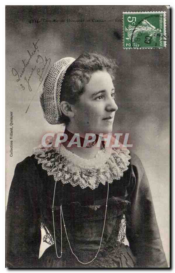 CPA Costume de Huelgoat et Carhaix Folklore