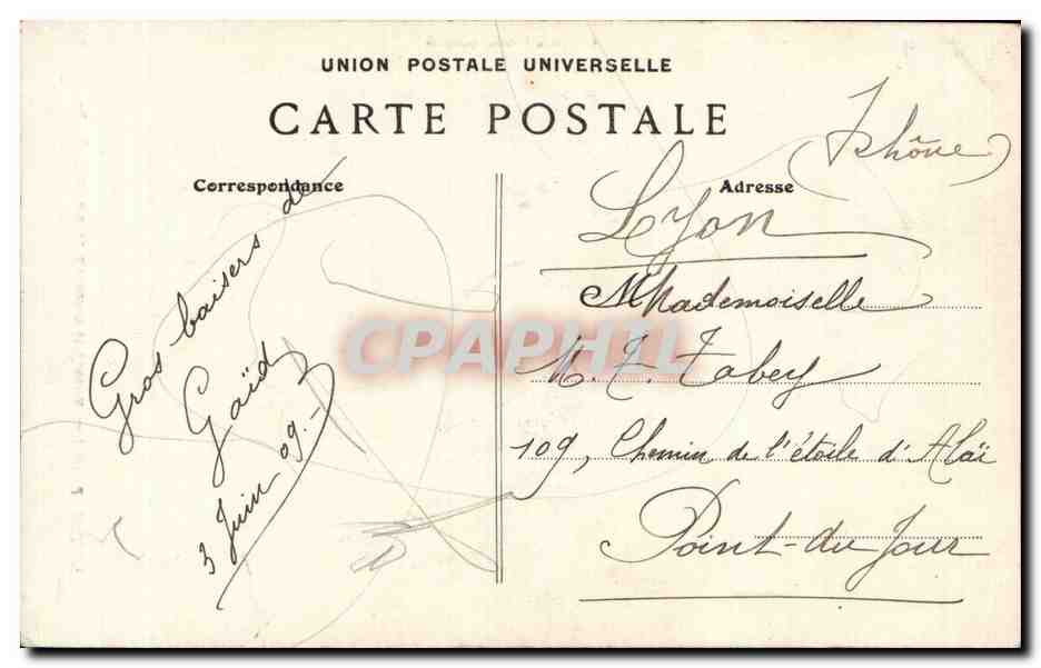 CPA Costume de Huelgoat et Carhaix Folklore — Verso