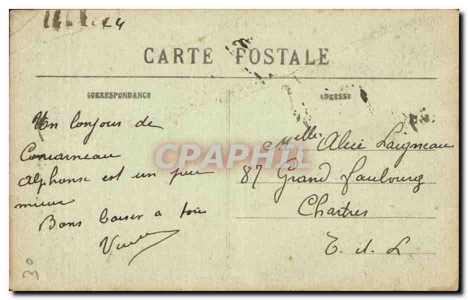 CPA Concarneau Artisane Etude des coiffes de Bretagne Folklore — Verso